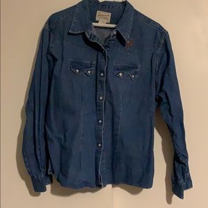 Denim Rockmount shirt with diamond buttons